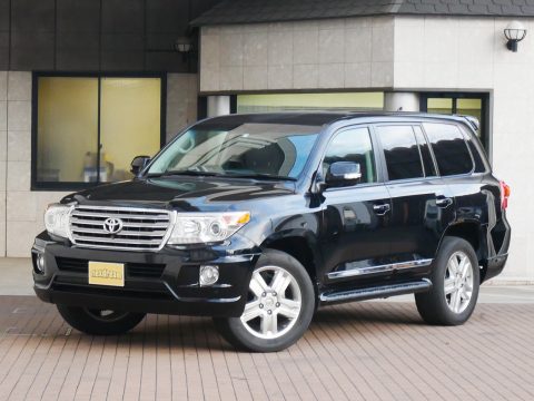 ランドクルーザー　２００　高級SUV　四駆　ファミリーカー　人気モデル　カッコイイ車　AX　ランクル　トヨタ (2)